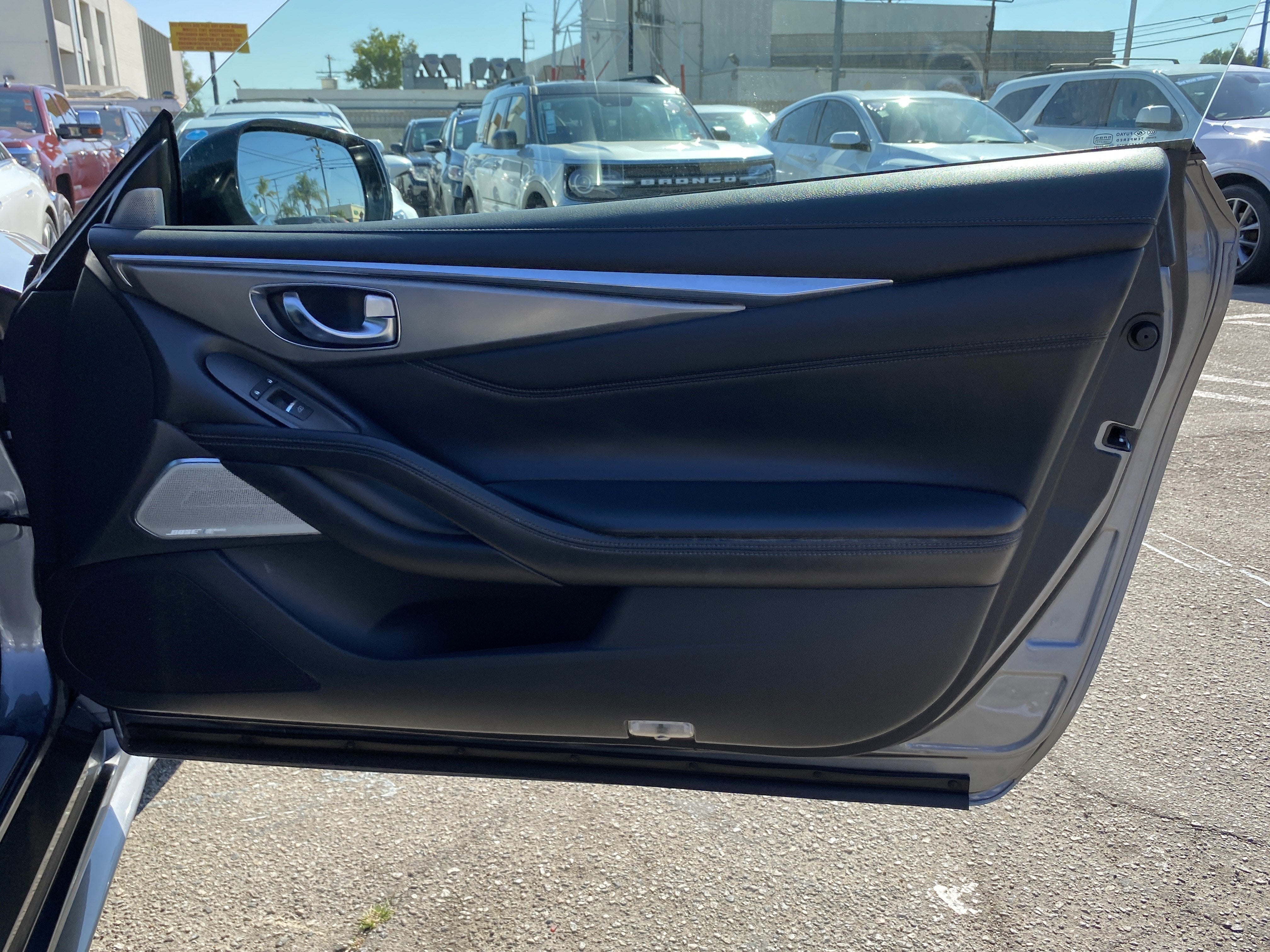 2017 INFINITI Q60 2.0t Premium