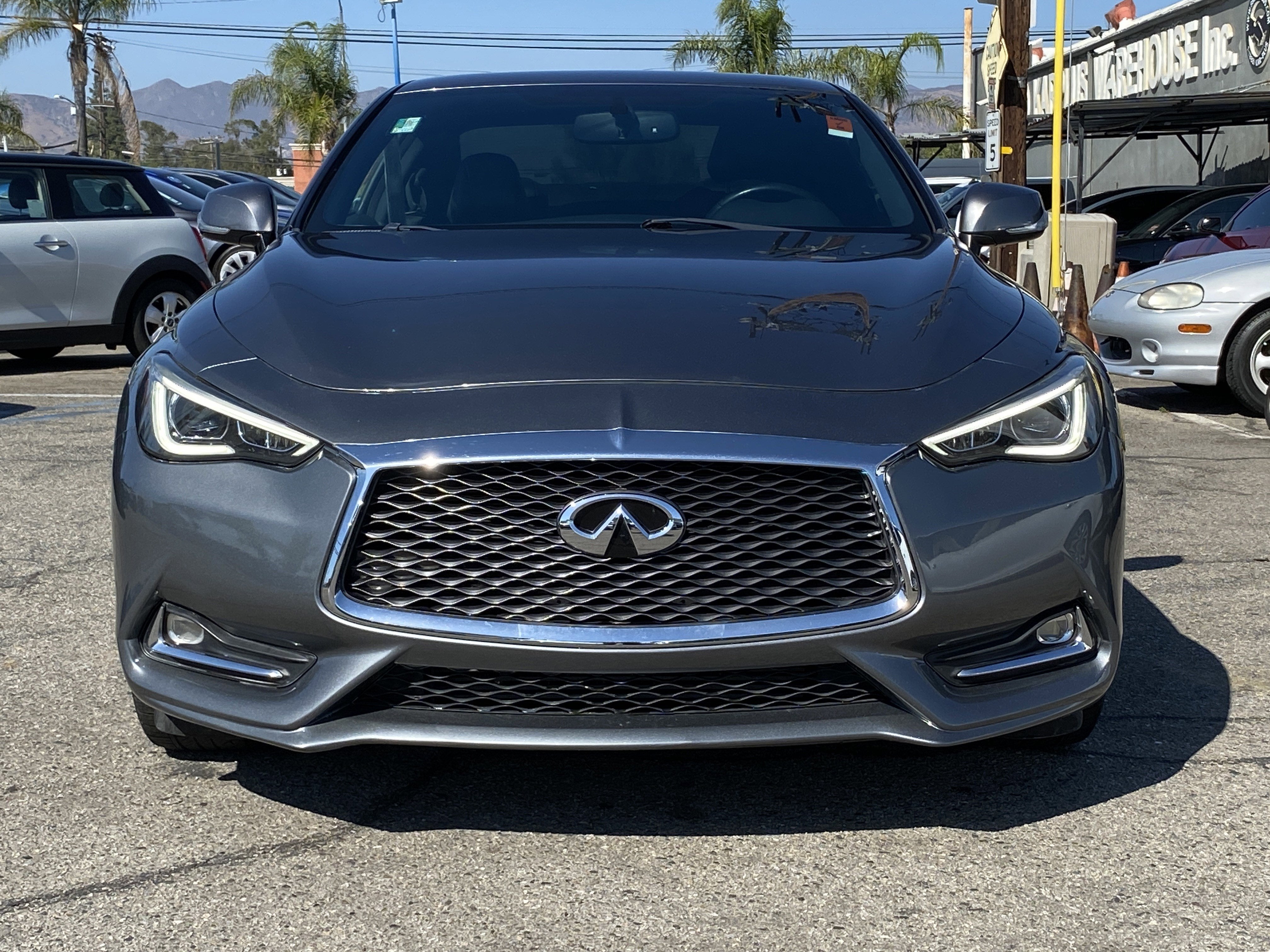 2017 INFINITI Q60 2.0t Premium