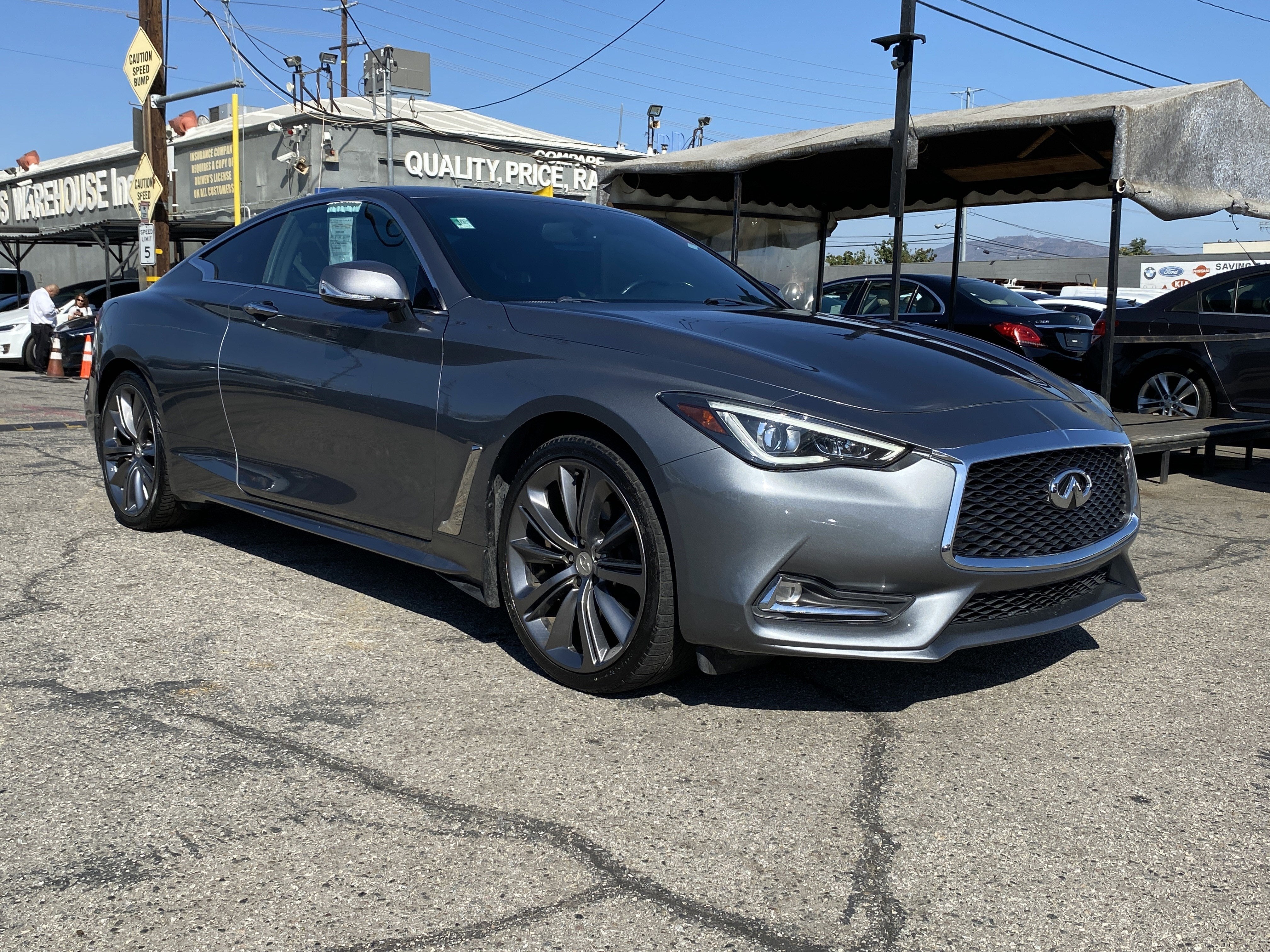 2017 INFINITI Q60 2.0t Premium