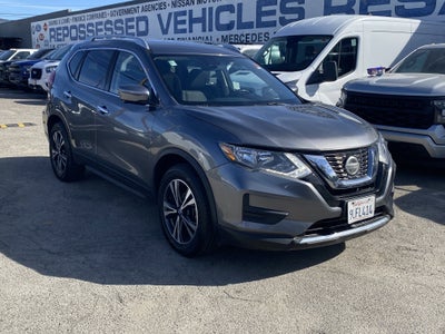 2020 Nissan Rogue SV