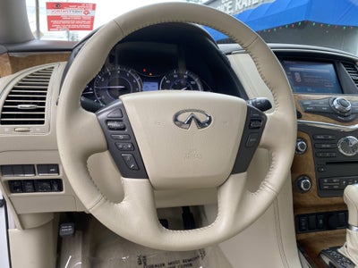 2011 INFINITI QX56 8-passenger