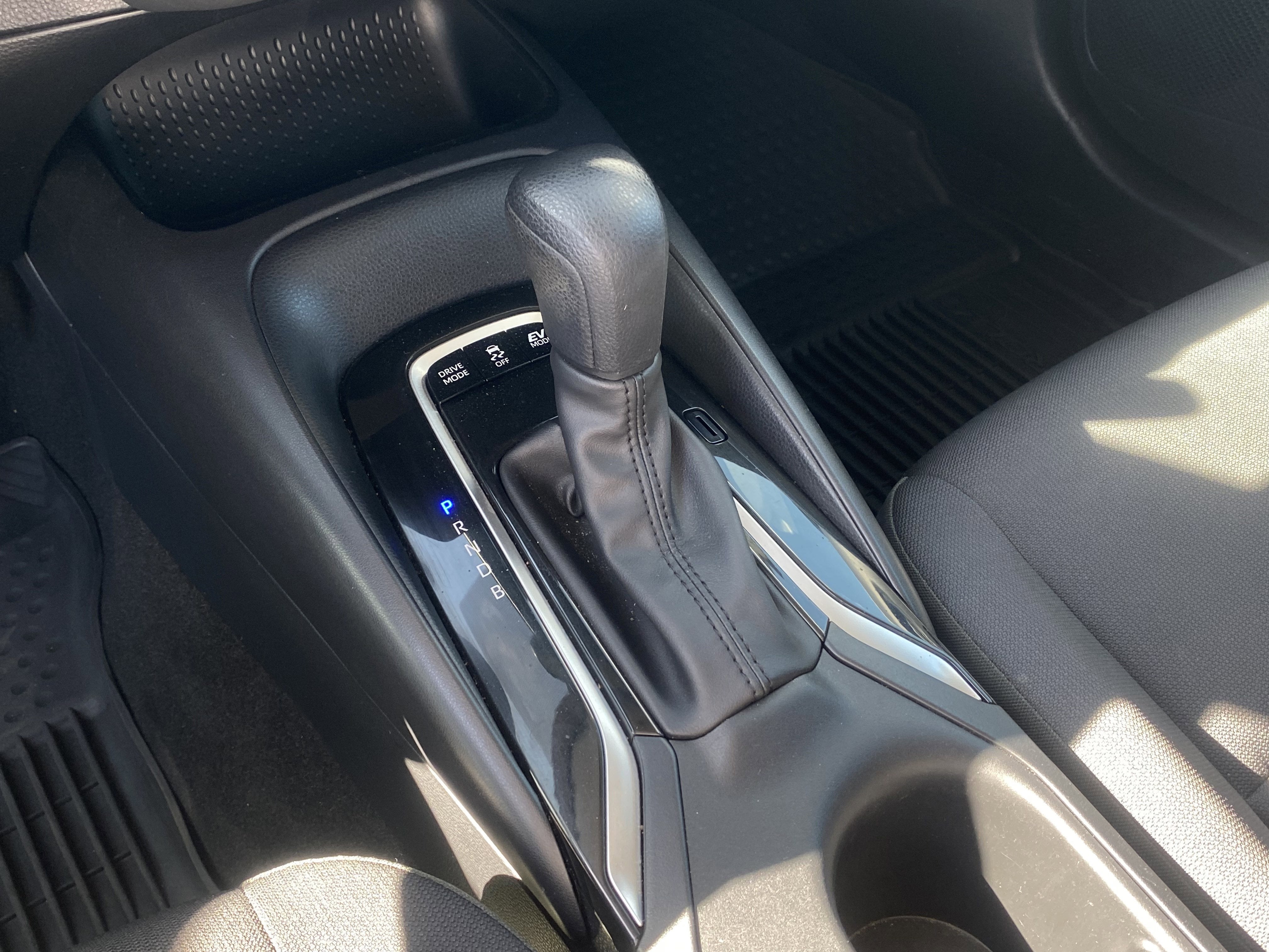 2024 Toyota Corolla Hybrid LE