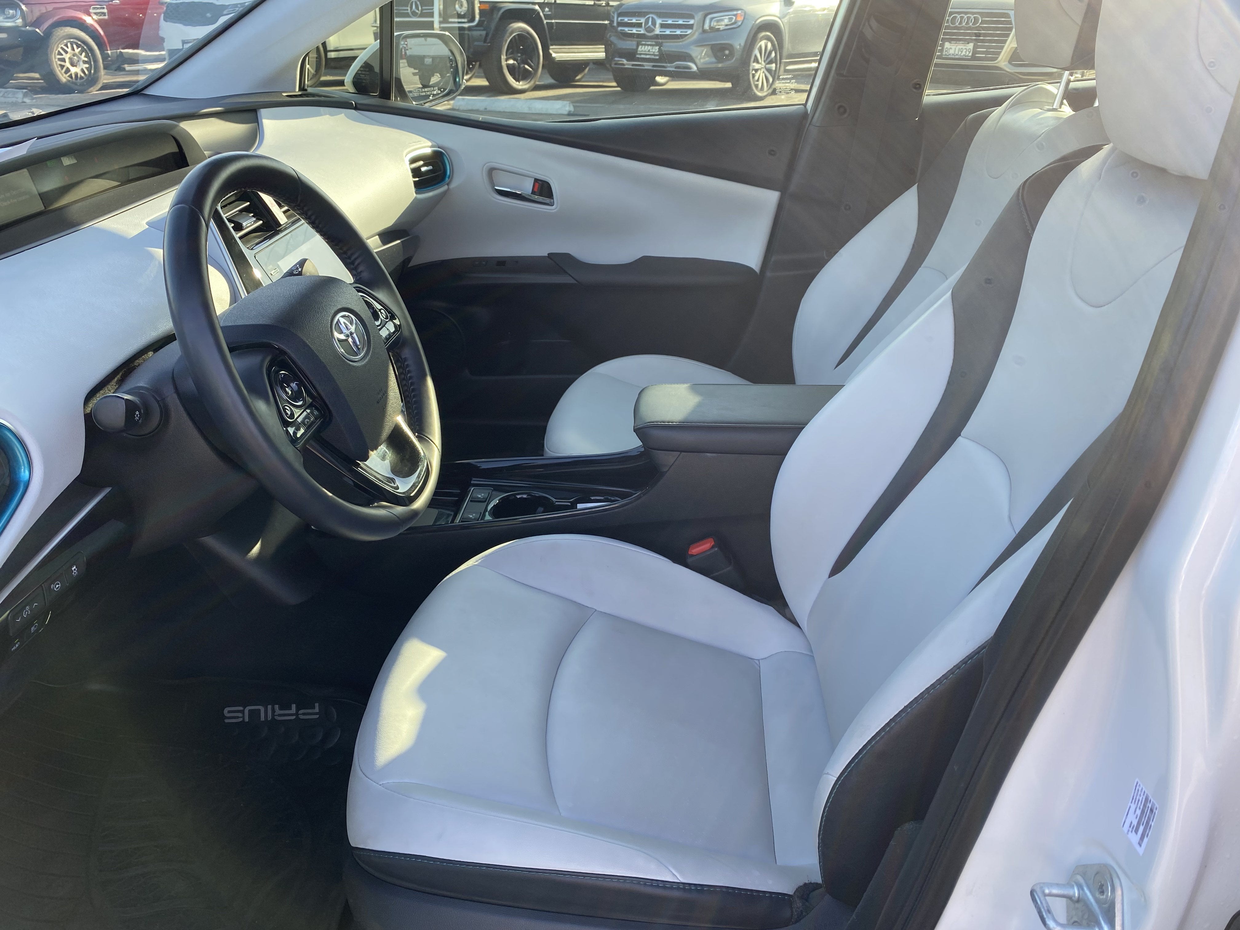2021 Toyota Prius XLE