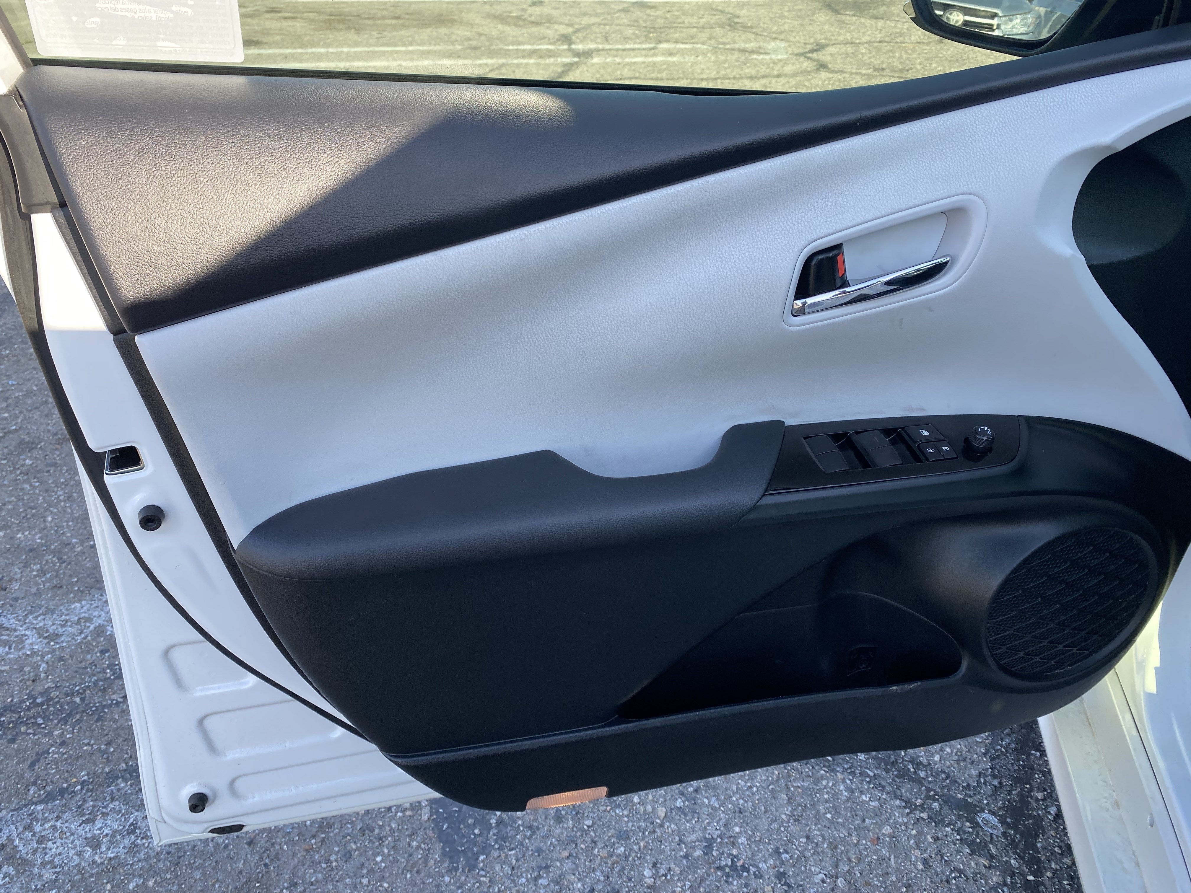 2021 Toyota Prius XLE