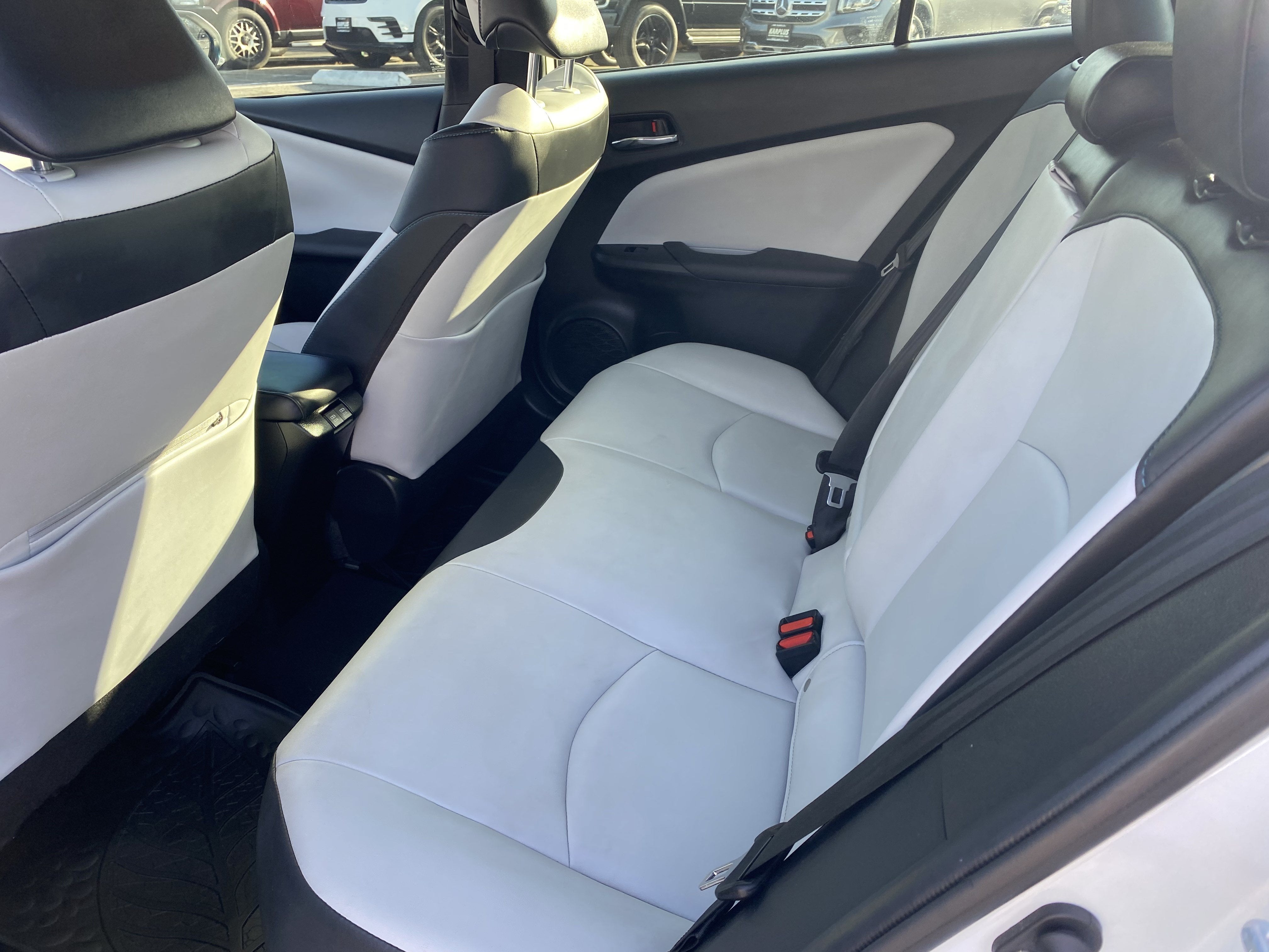 2021 Toyota Prius XLE
