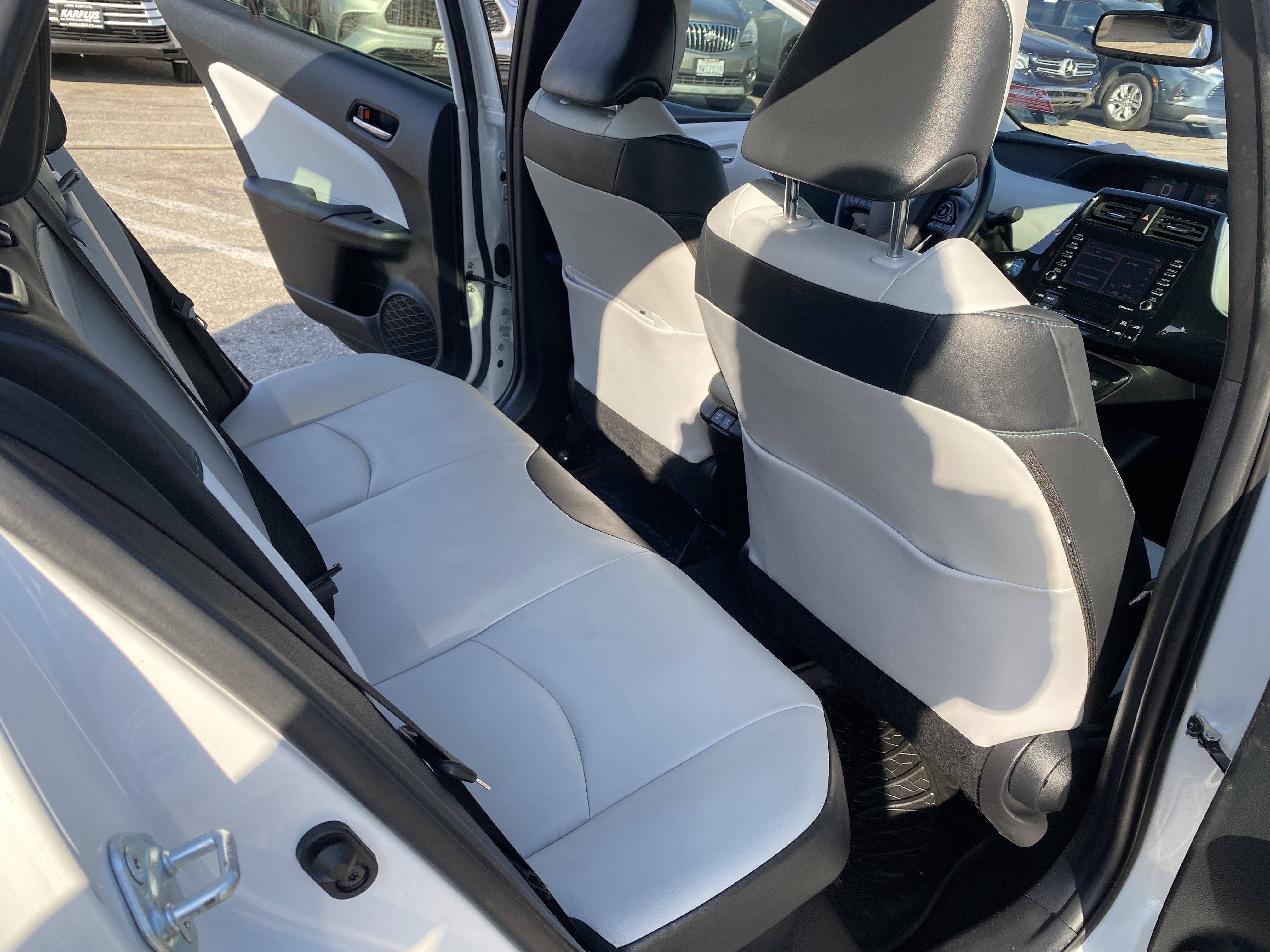 2021 Toyota Prius XLE