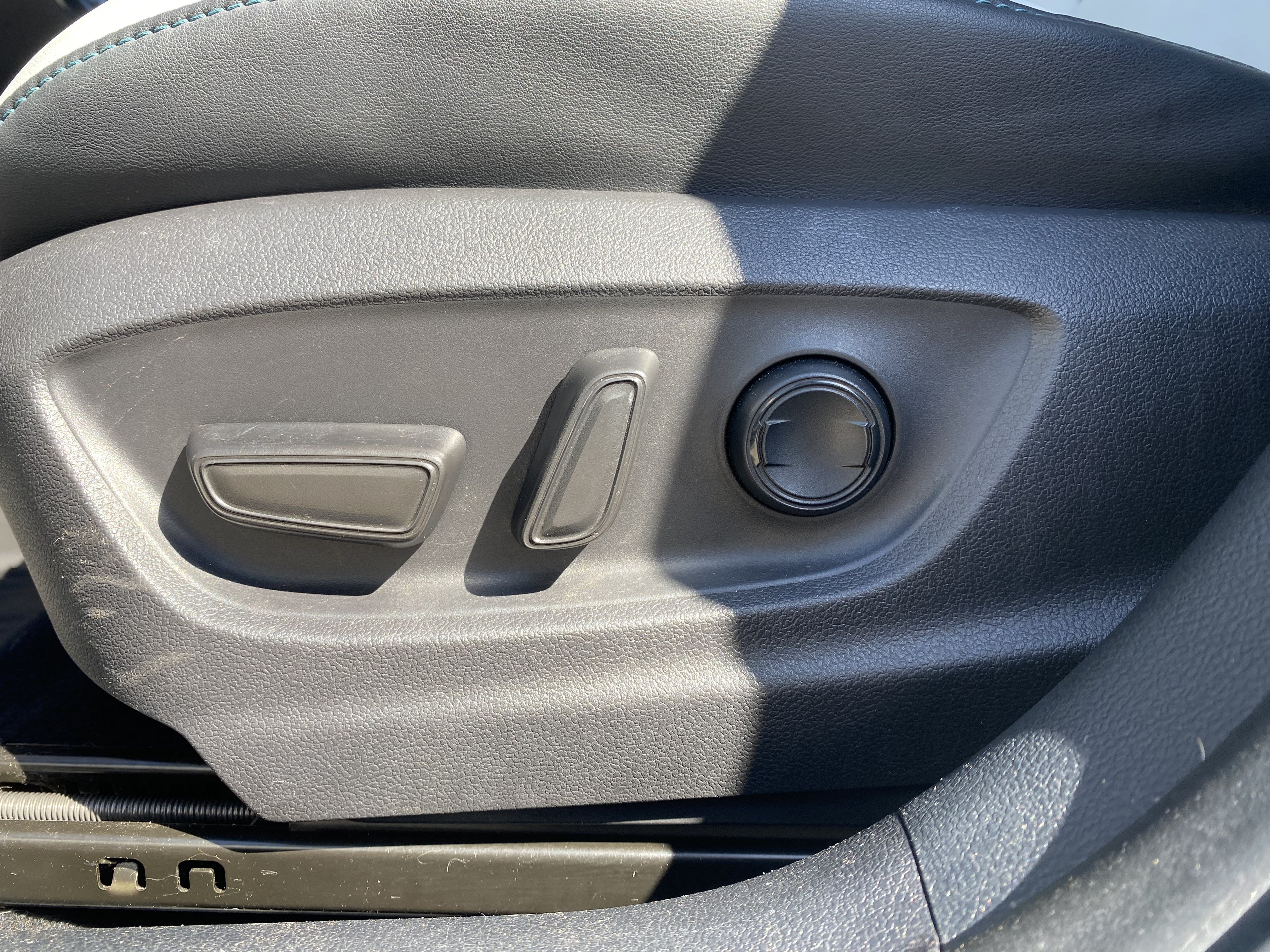 2022 Toyota Prius XLE