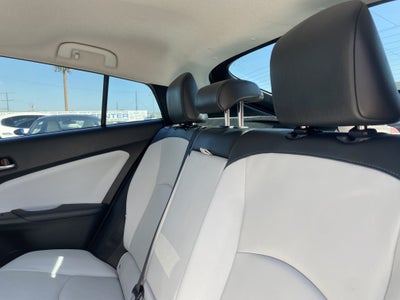 2022 Toyota Prius XLE