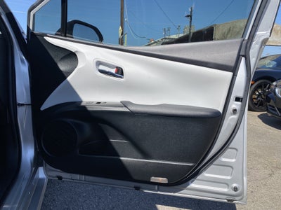 2022 Toyota Prius XLE