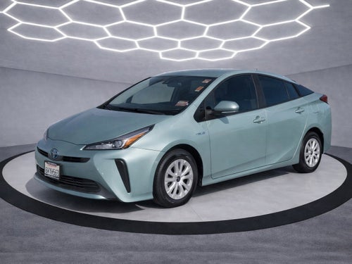 2021 Toyota Prius LE
