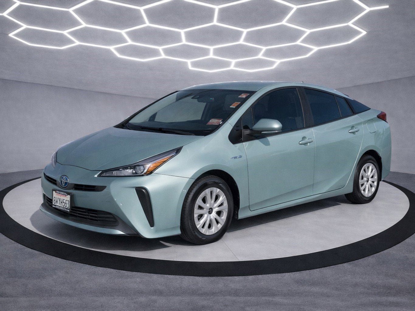 2021 Toyota Prius LE
