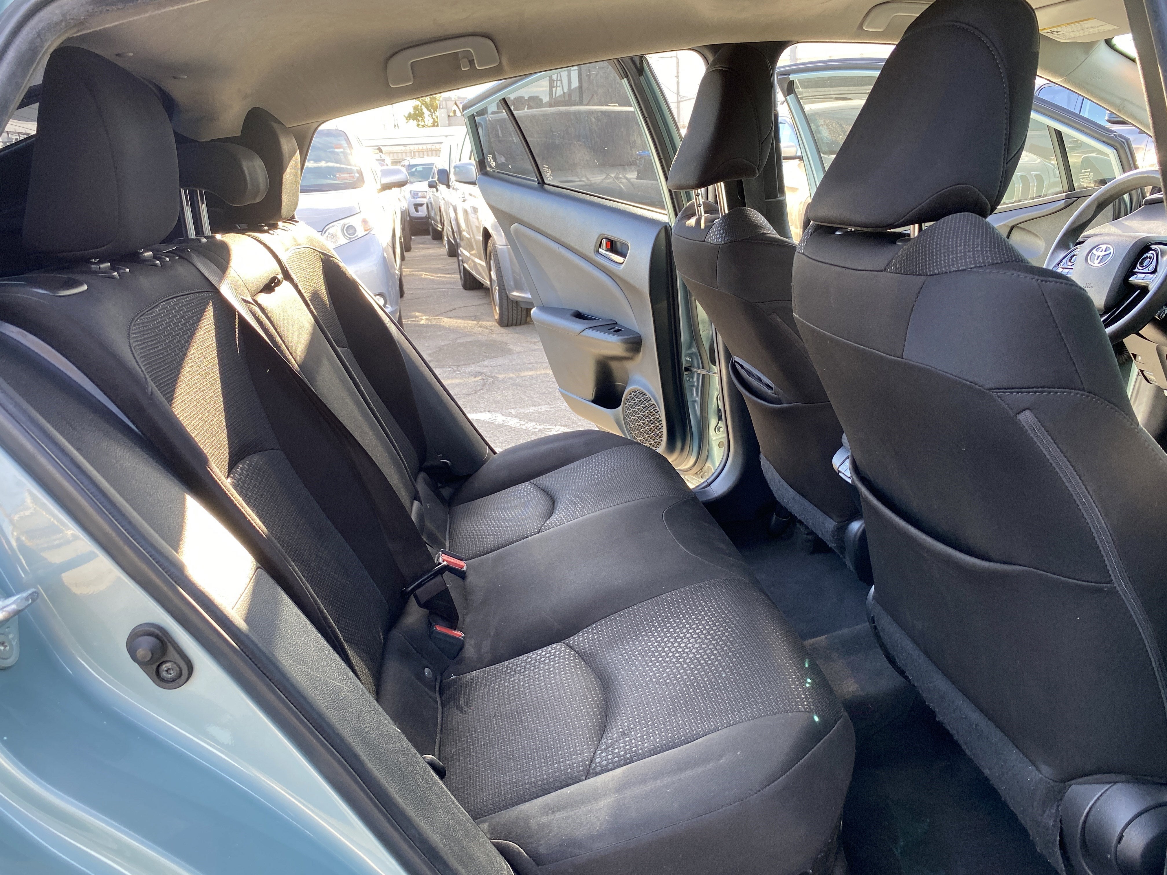 2021 Toyota Prius LE