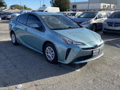 2021 Toyota Prius LE