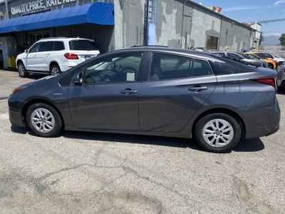 2021 Toyota Prius LE