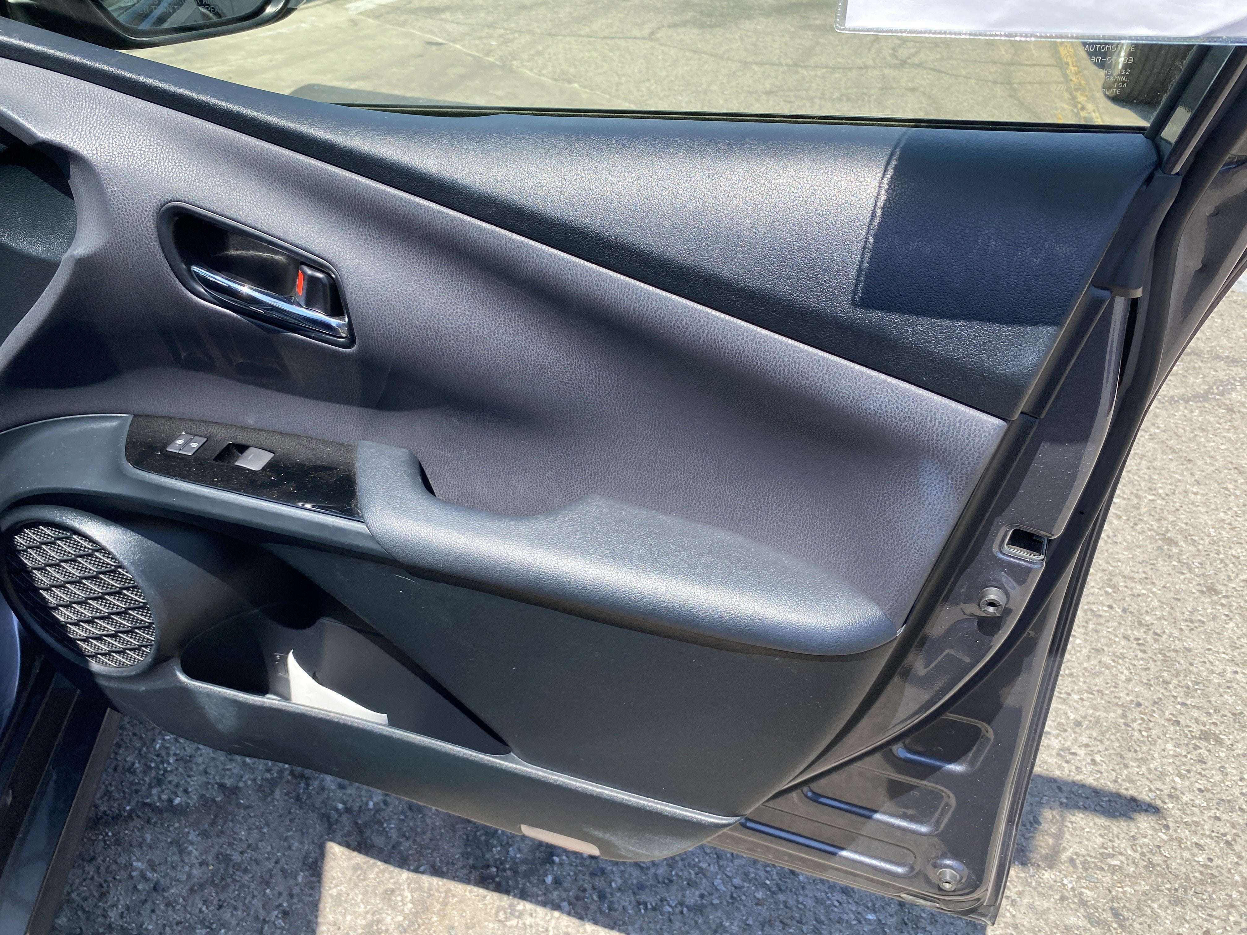 2021 Toyota Prius LE