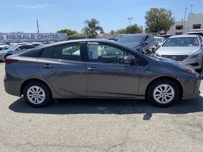 2021 Toyota Prius LE