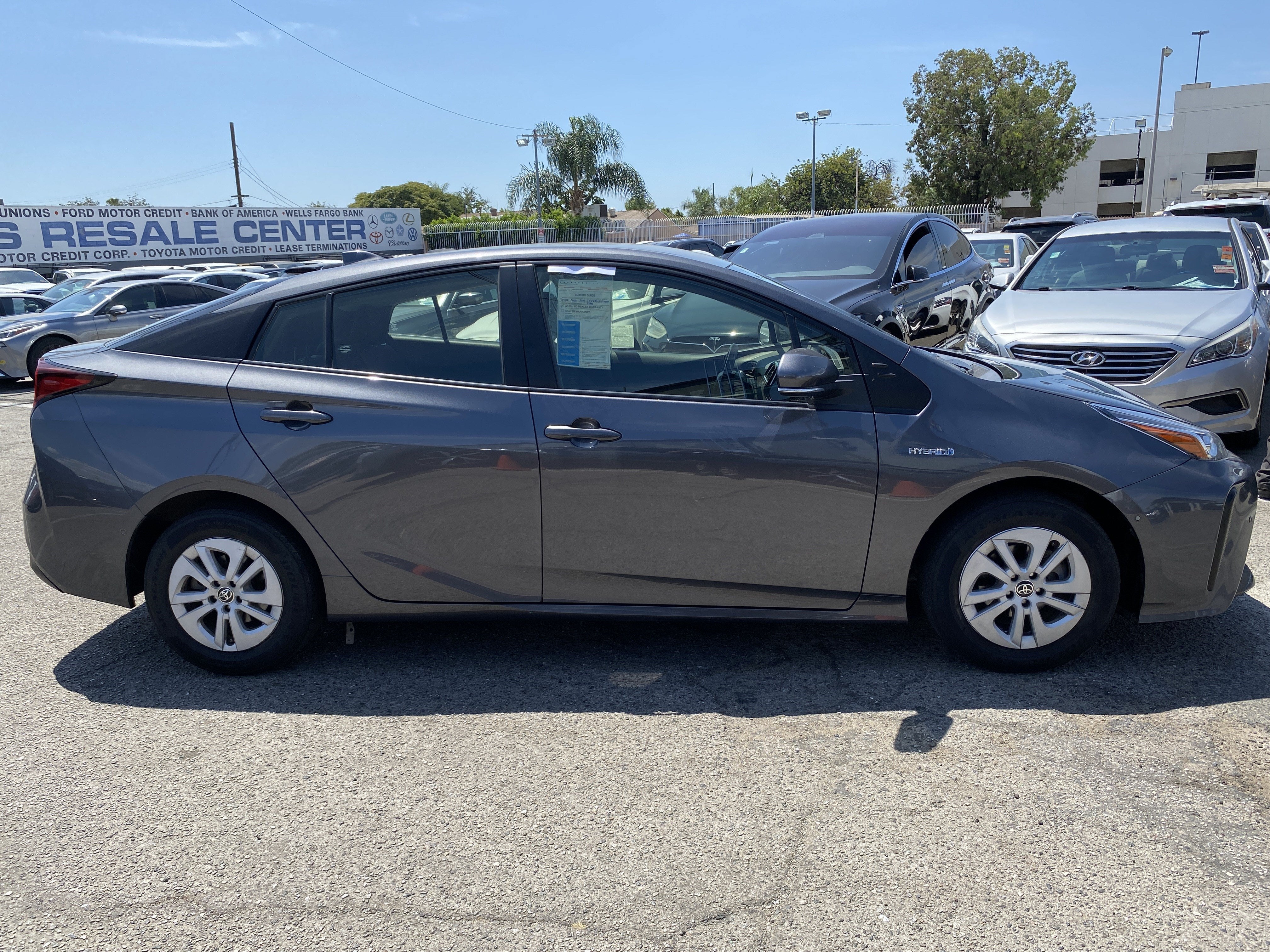 2021 Toyota Prius LE