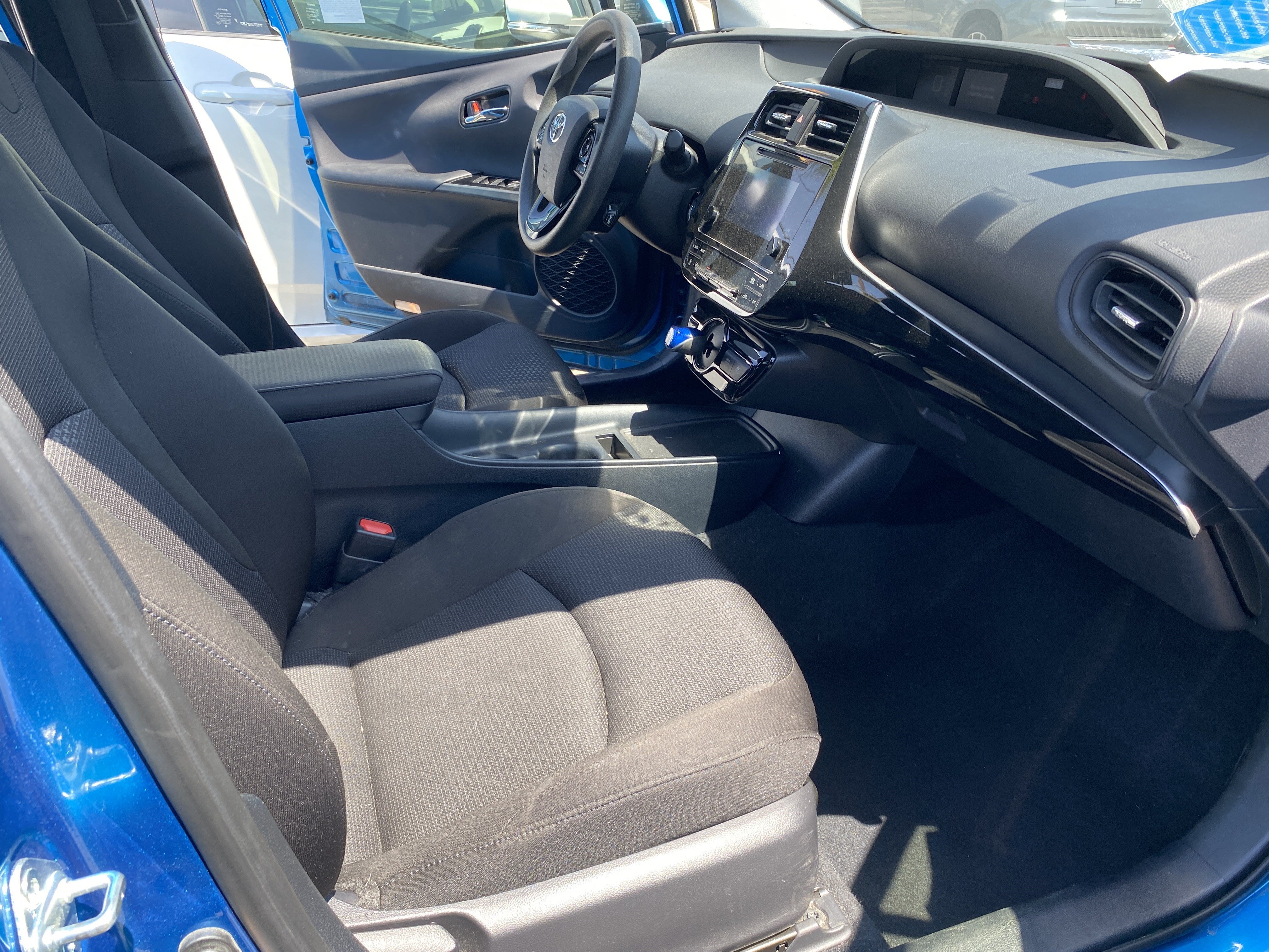 2019 Toyota Prius LE