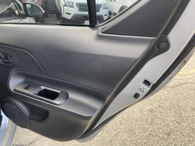 2015 Toyota Prius c 5DR HB TWO (GS)