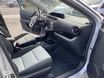 2015 Toyota Prius c 5DR HB TWO (GS)