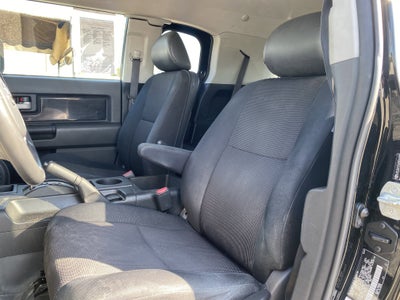 2007 Toyota FJ Cruiser 2WD 4dr Auto (Natl)