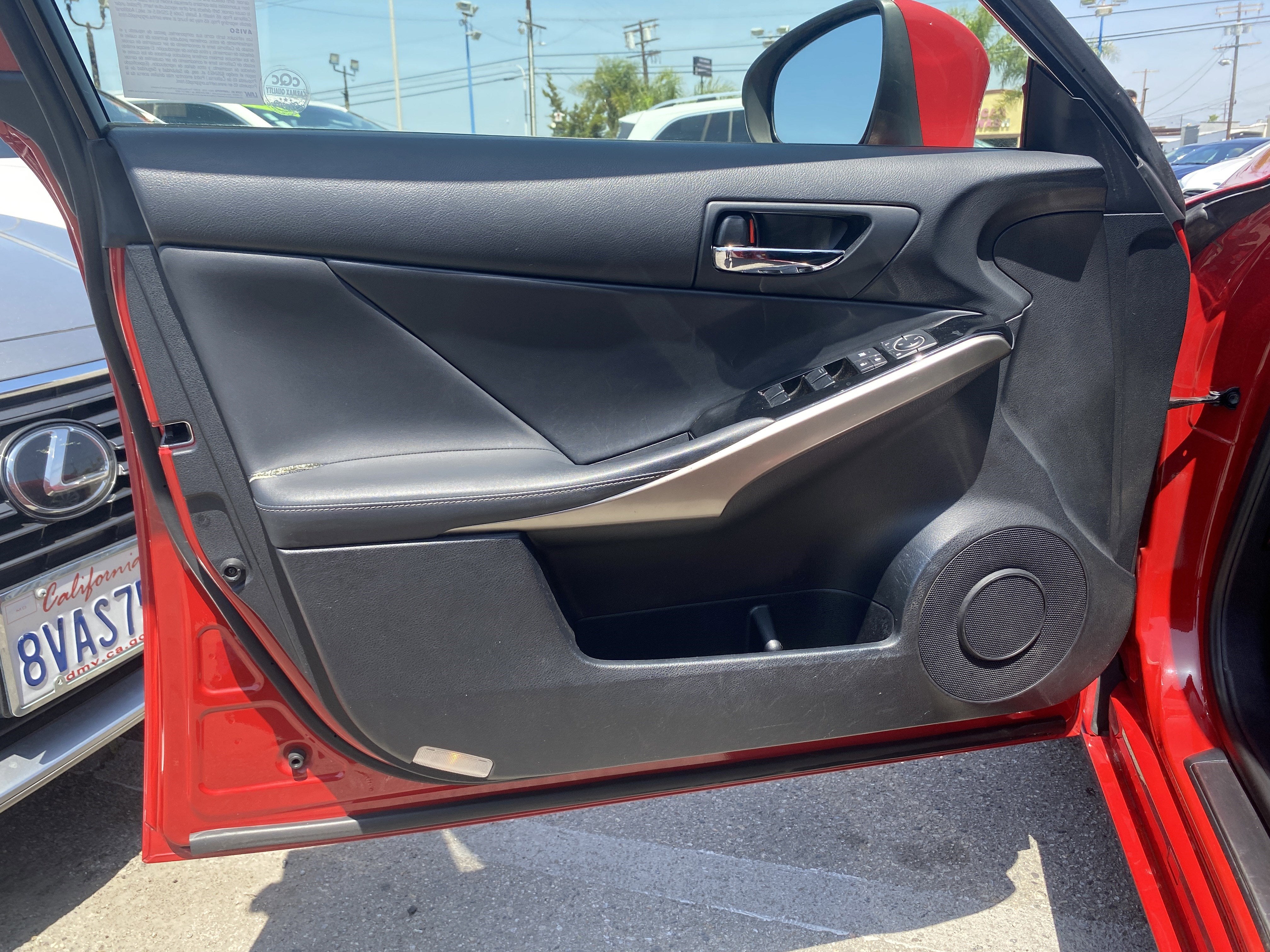 2016 Lexus IS 200t 