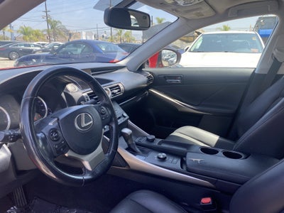 2016 Lexus IS 200t 