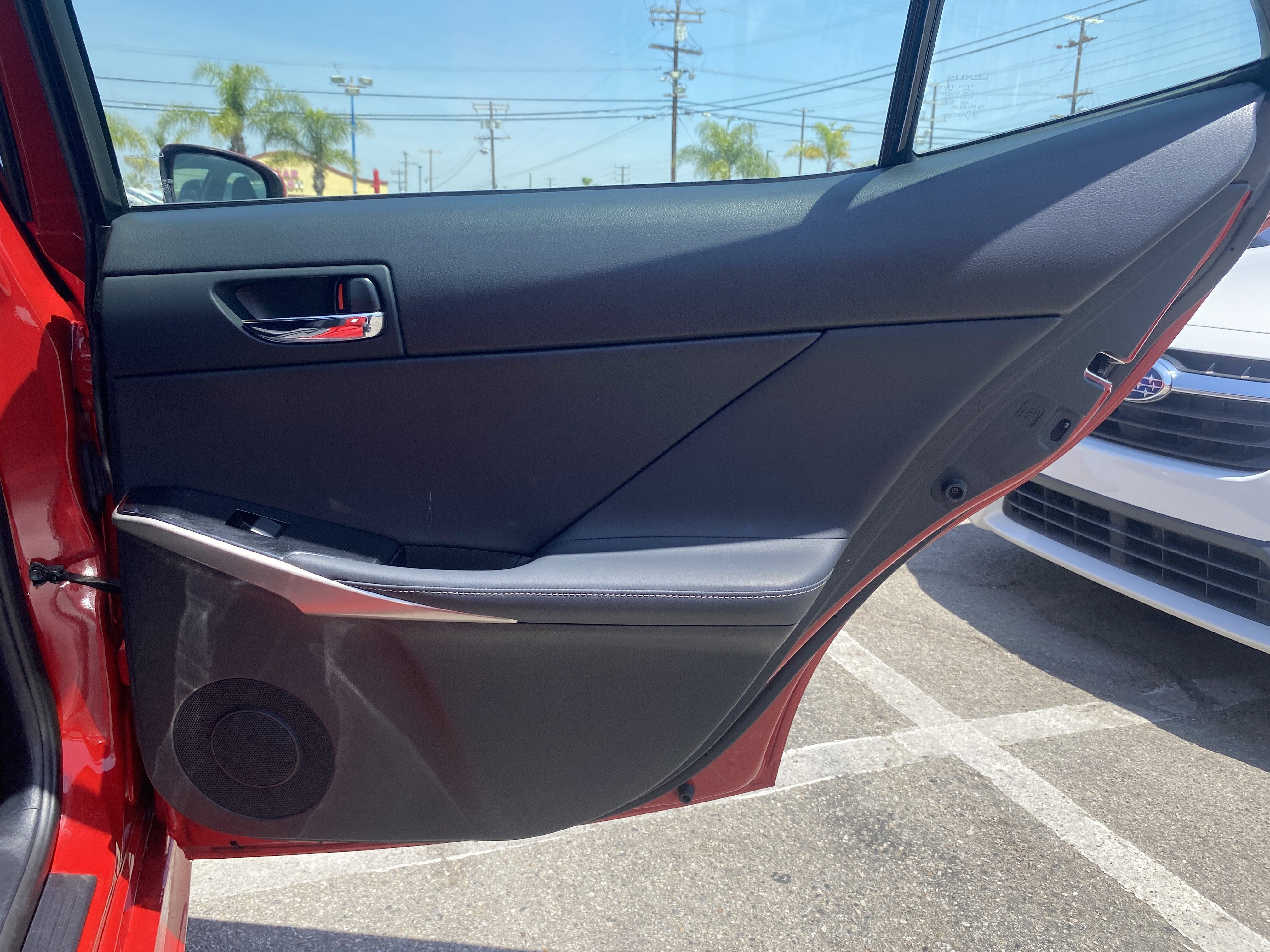 2016 Lexus IS 200t 