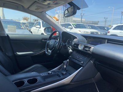 2016 Lexus IS 200t 