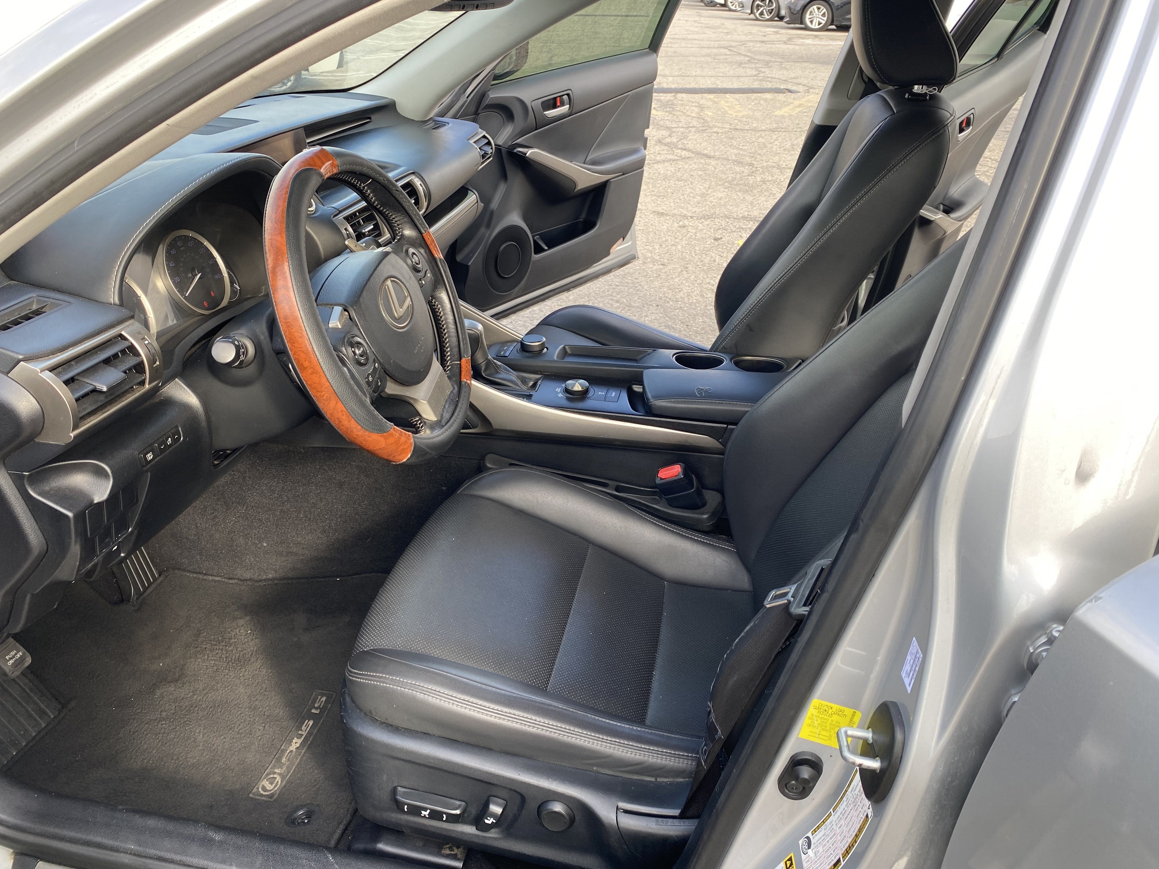2016 Lexus IS 200t 4DR SDN