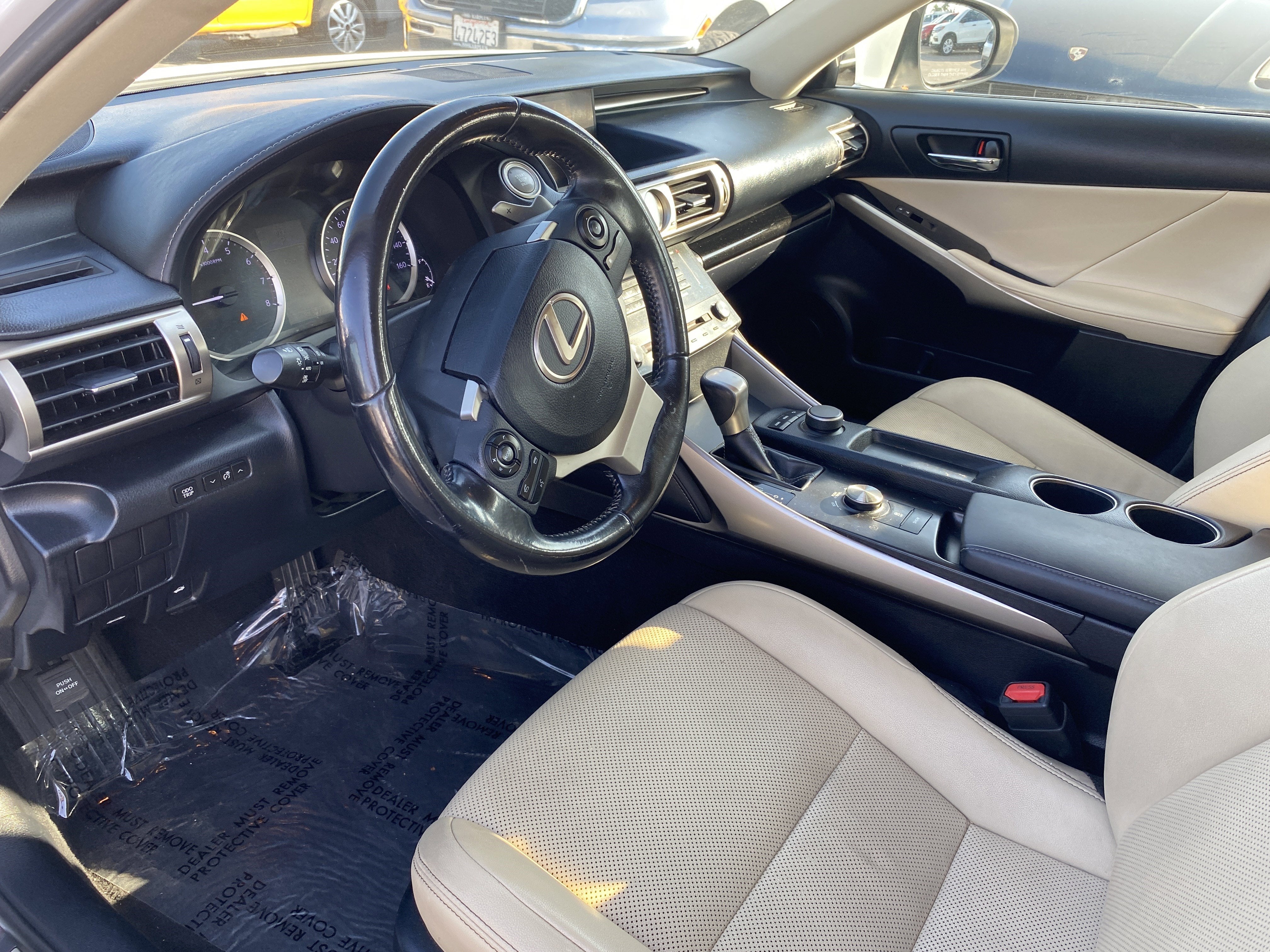 2016 Lexus IS 200t 4dr Sdn