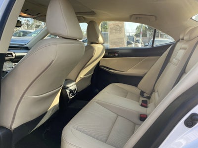 2016 Lexus IS 200t 4dr Sdn