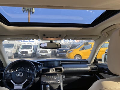 2016 Lexus IS 200t 4dr Sdn