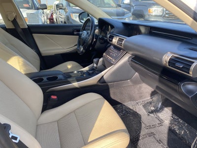 2016 Lexus IS 200t 4dr Sdn