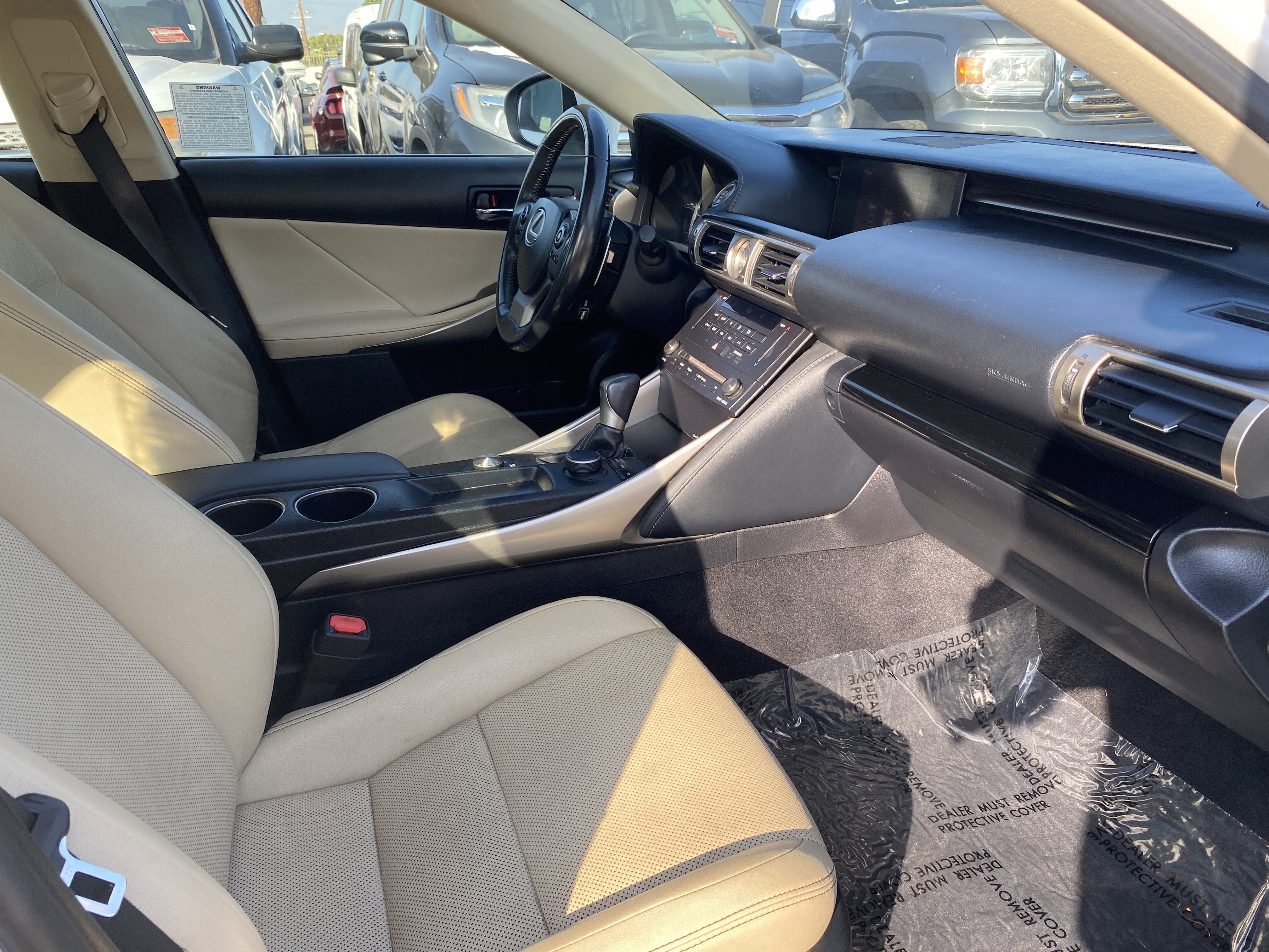 2016 Lexus IS 200t 4dr Sdn