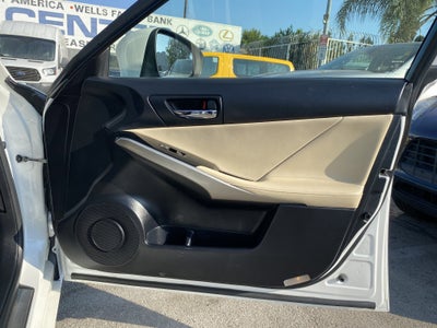 2016 Lexus IS 200t 4dr Sdn