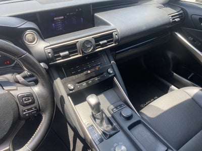 2018 Lexus IS IS 300