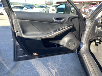 2016 Lexus IS 200t 4dr Sdn