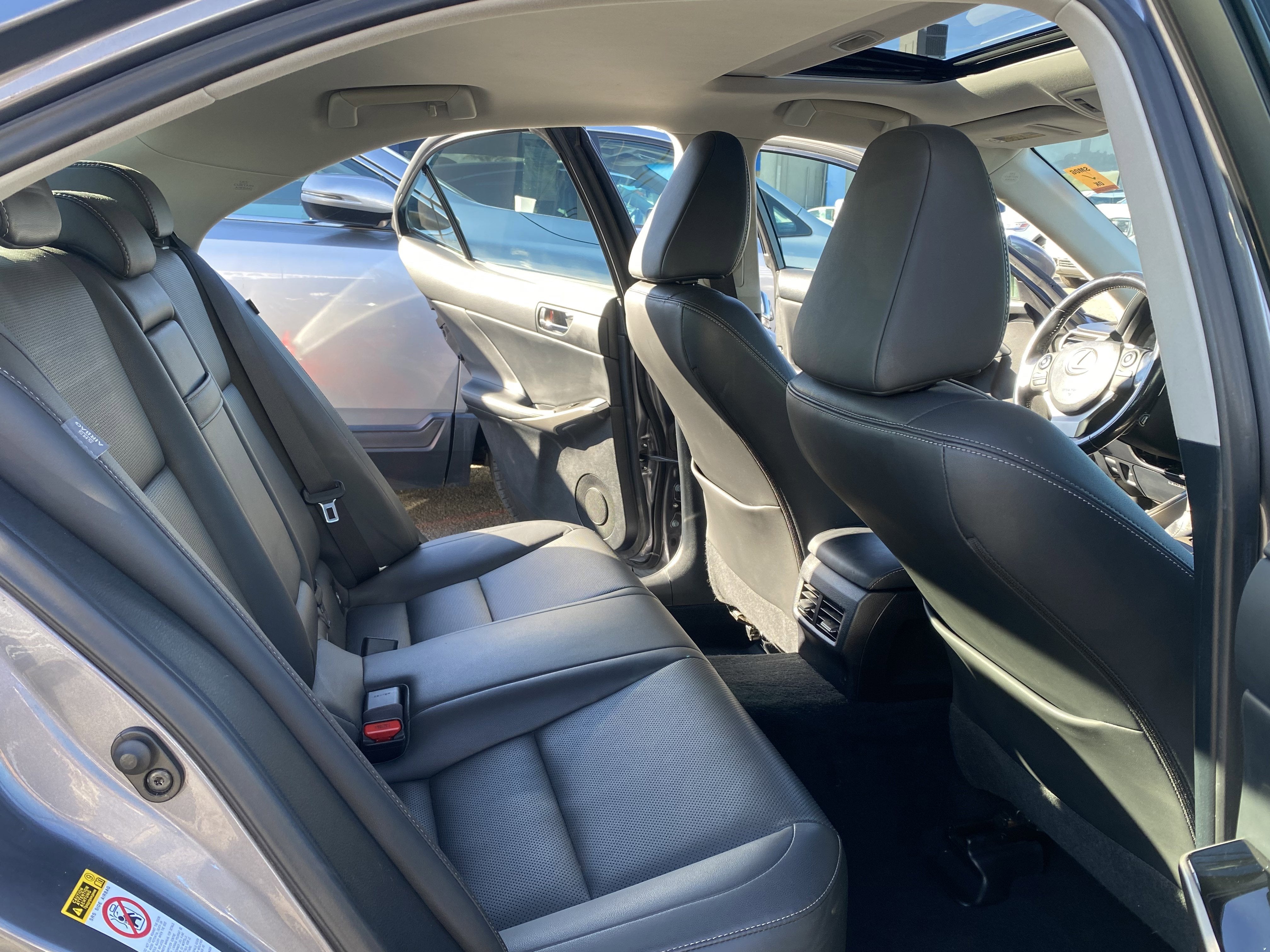 2016 Lexus IS 200t 4dr Sdn