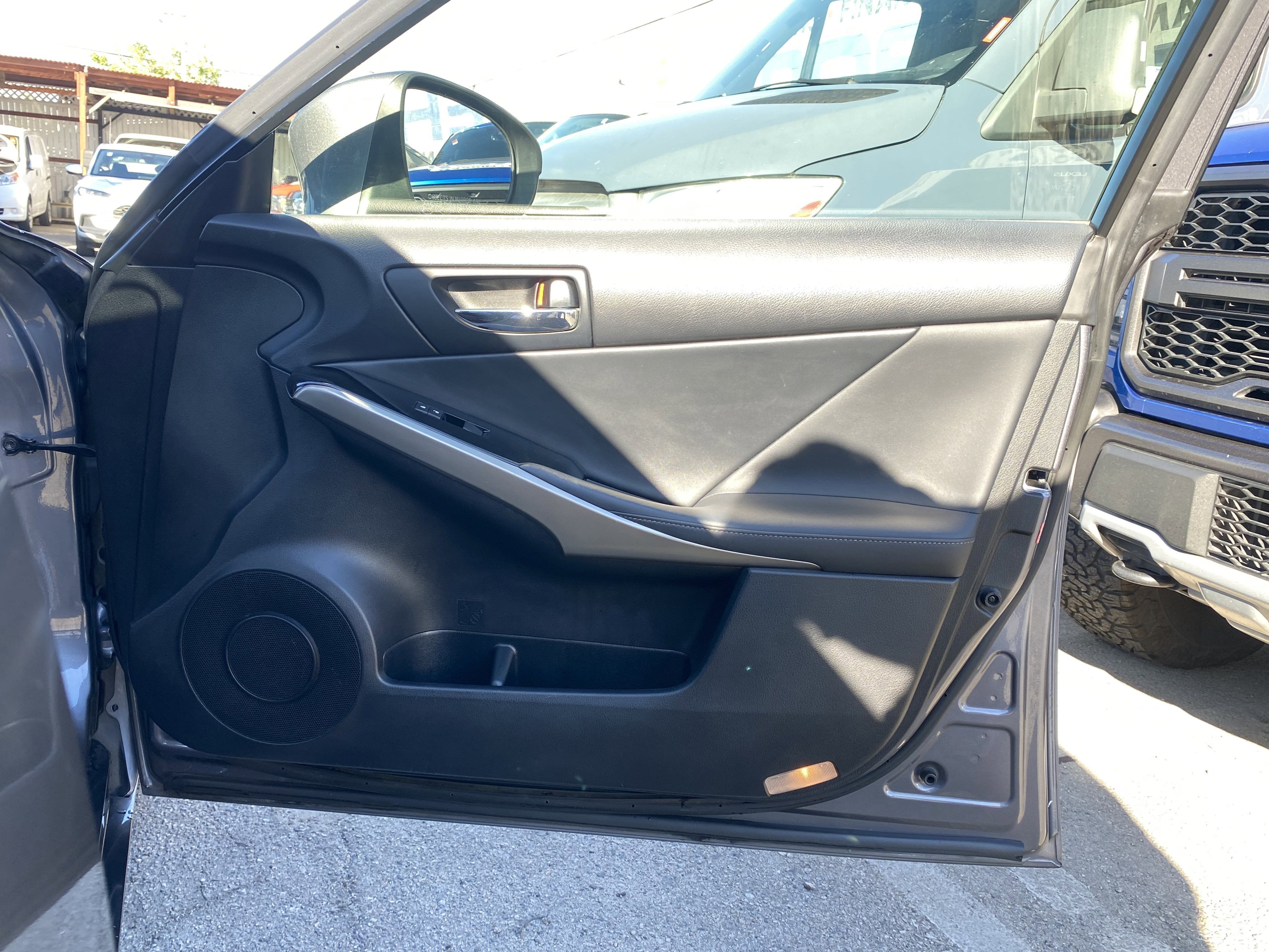 2016 Lexus IS 200t 4dr Sdn