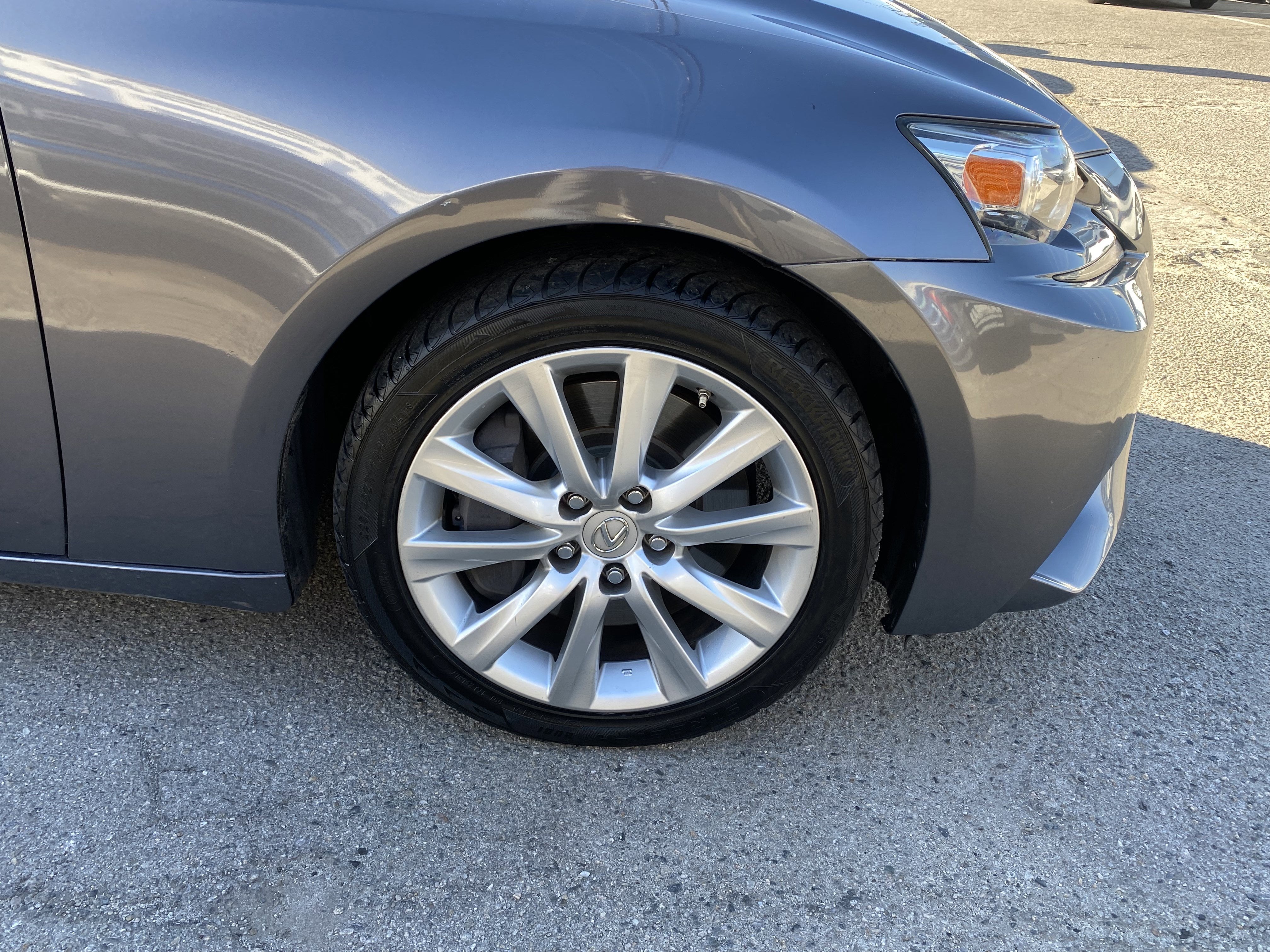 2016 Lexus IS 200t 4dr Sdn