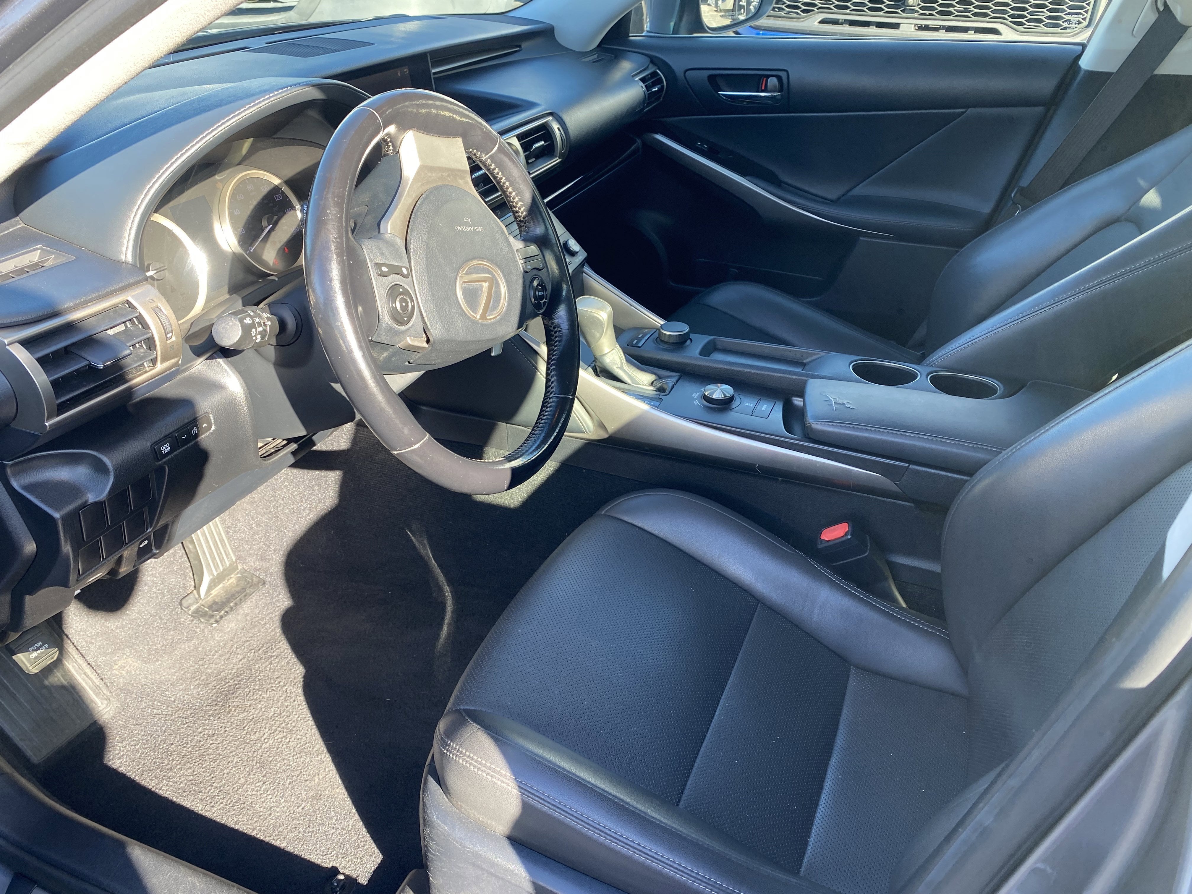 2016 Lexus IS 200t 4dr Sdn