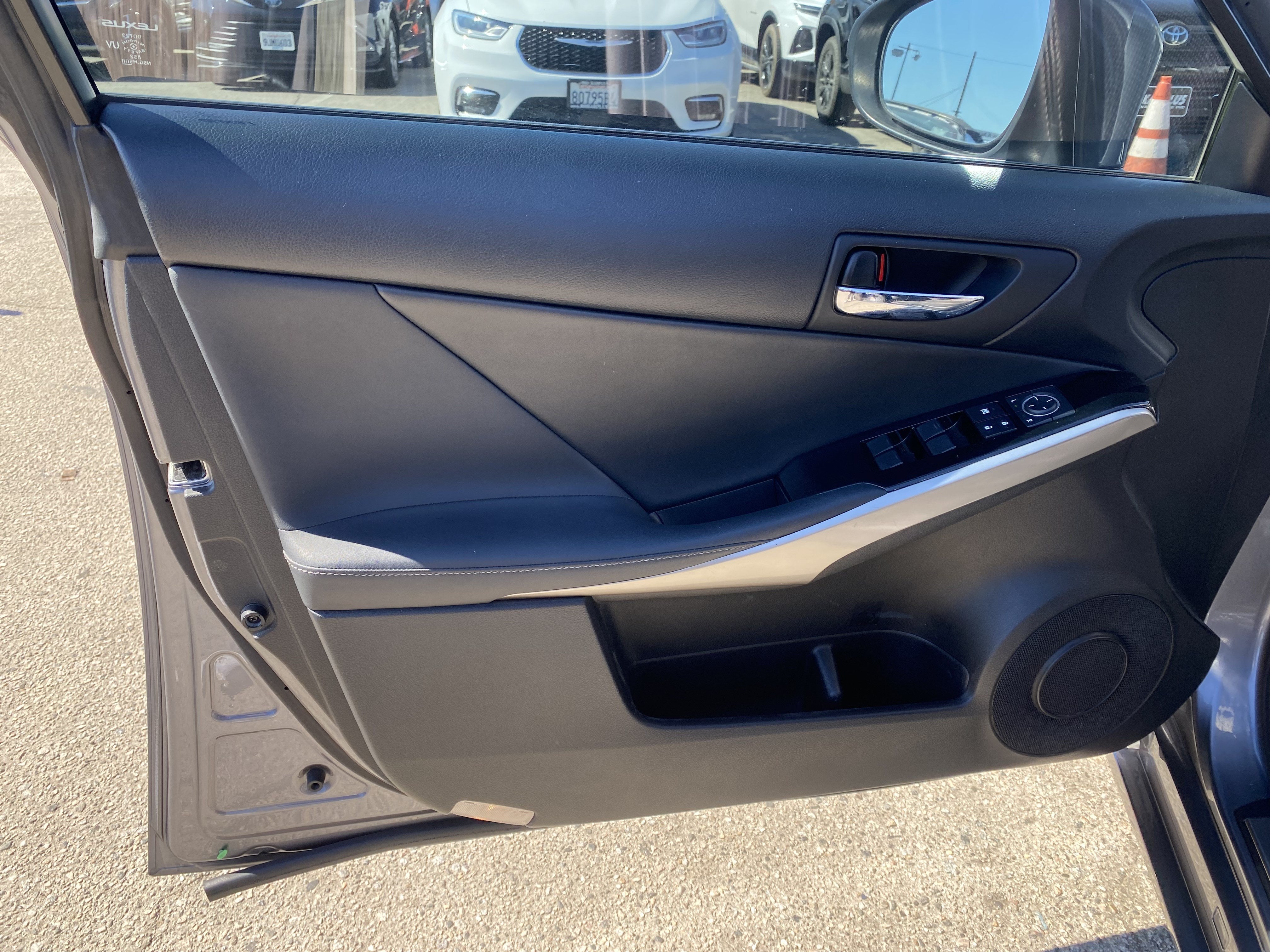 2016 Lexus IS 200t 4DR SDN