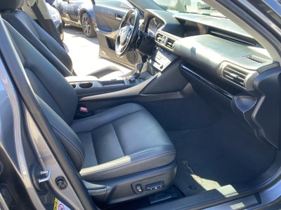 2016 Lexus IS 200t 4DR SDN