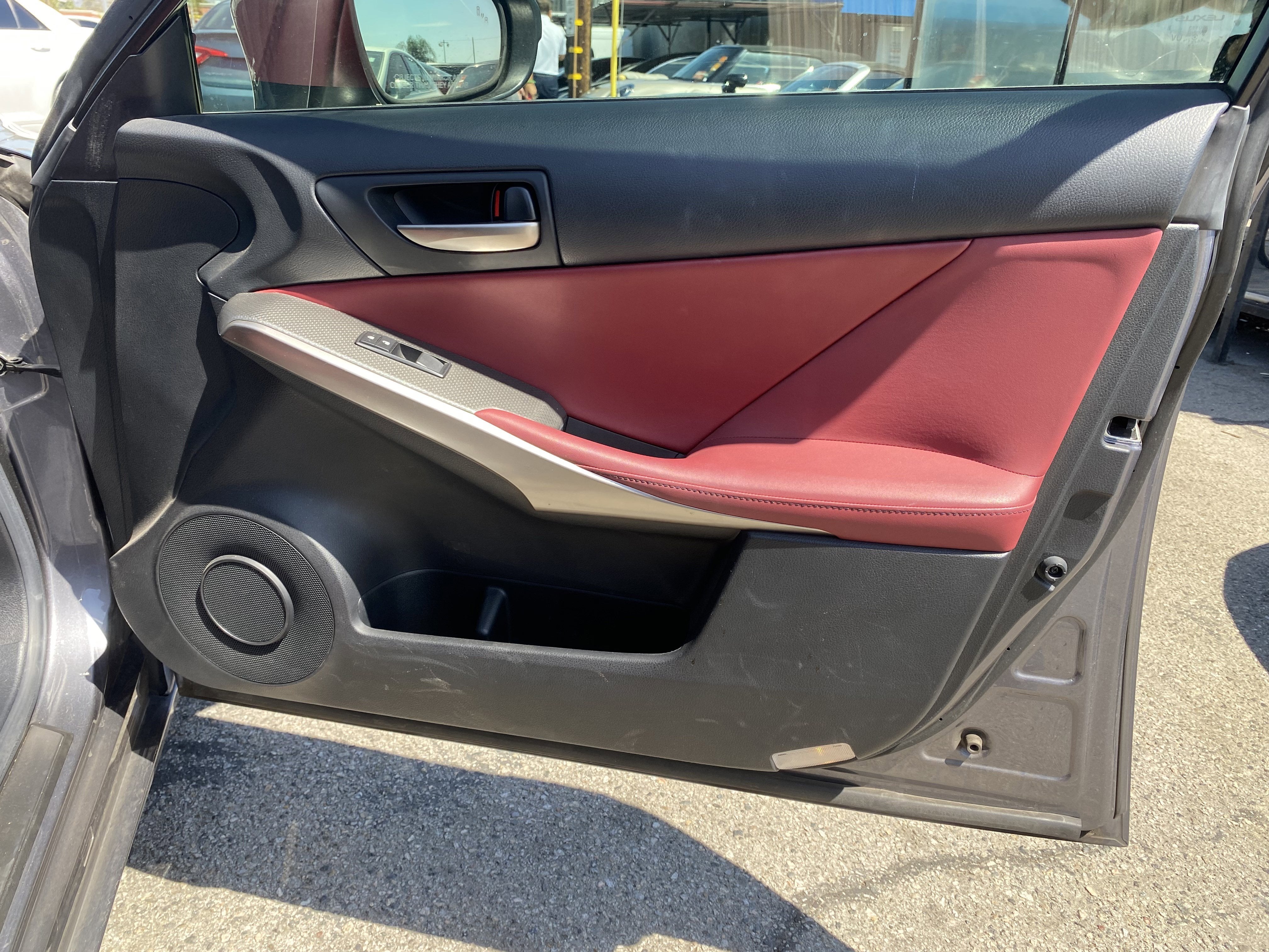 2018 Lexus IS IS 300 F Sport