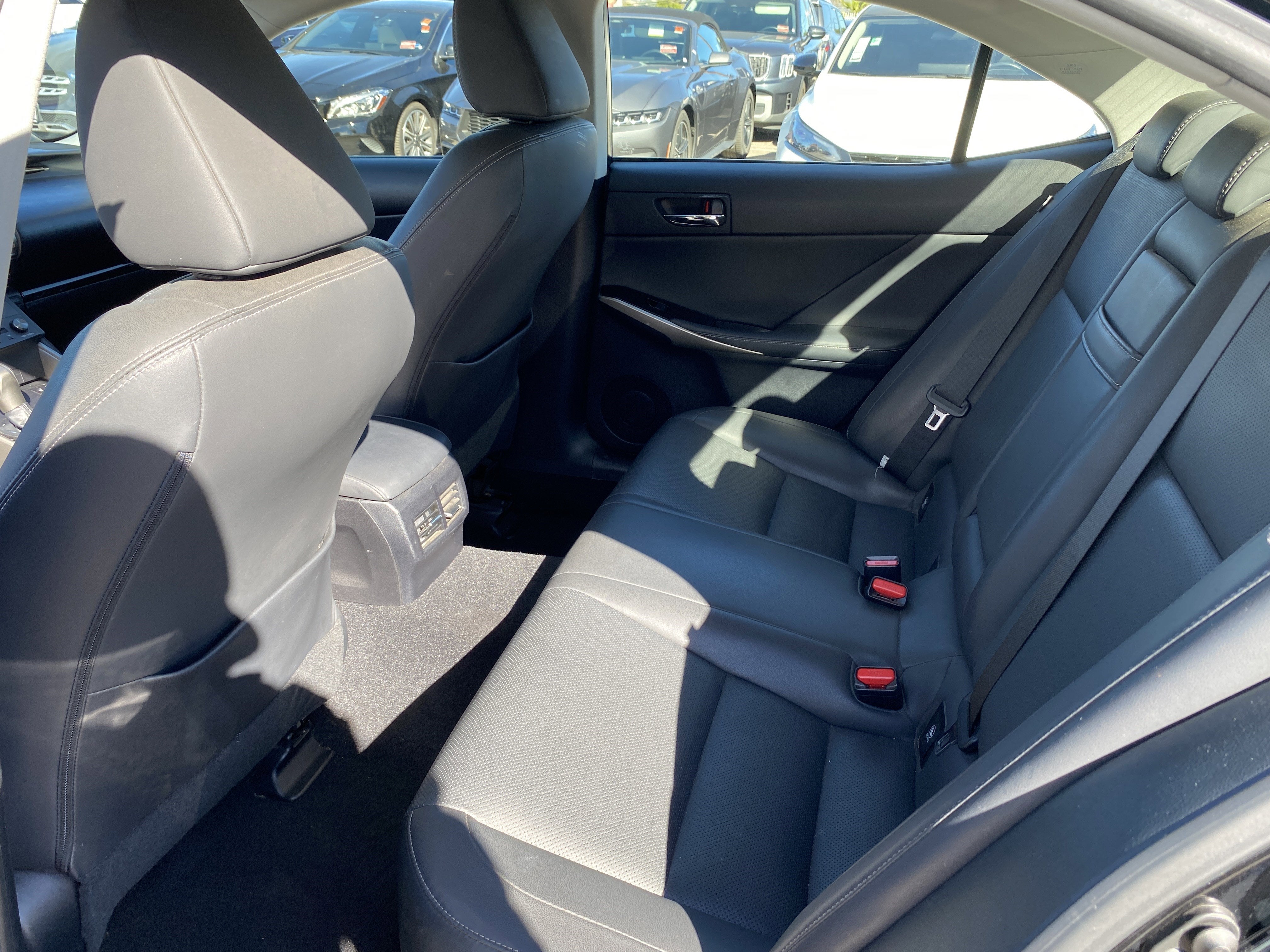 2015 Lexus IS 250 4dr Sport Sdn RWD