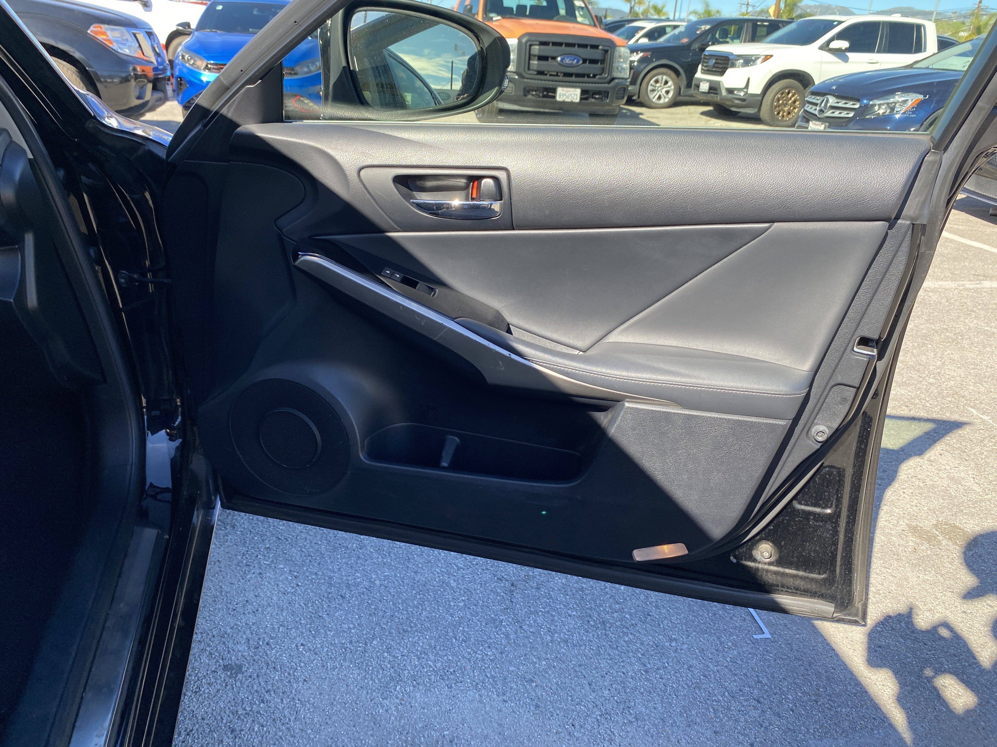 2015 Lexus IS 250 4dr Sport Sdn RWD