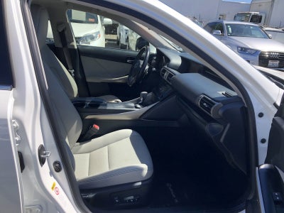 2014 Lexus IS 250 4dr Sport Sdn Auto RWD