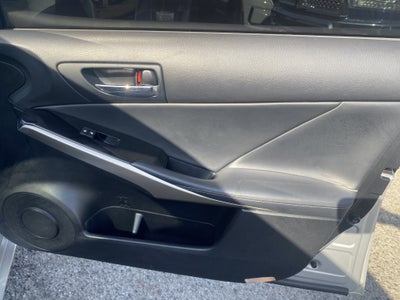 2015 Lexus IS 250 4dr Sport Sdn RWD
