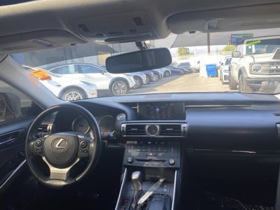 2015 Lexus IS 250 4dr Sport Sdn RWD